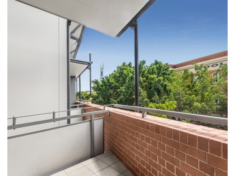 139 Commercial Road, Teneriffe QLD 4005