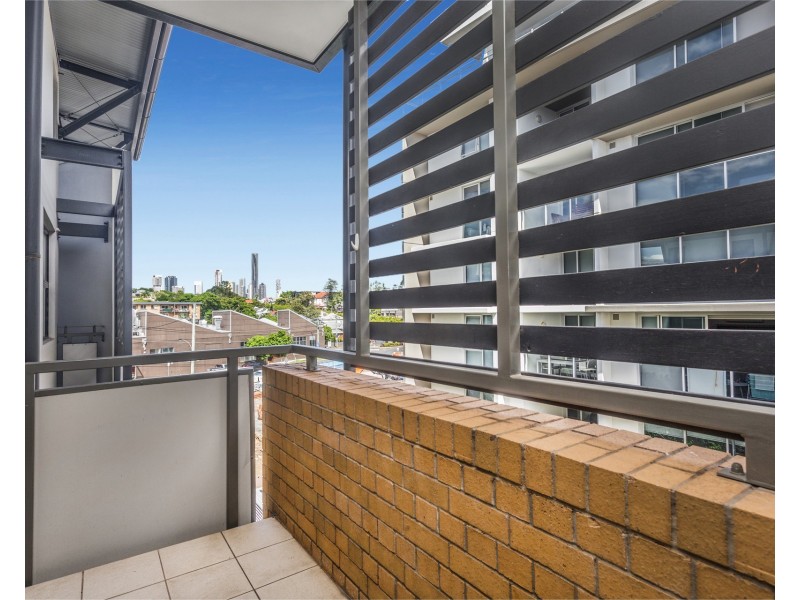 139 Commercial Road, Teneriffe QLD 4005