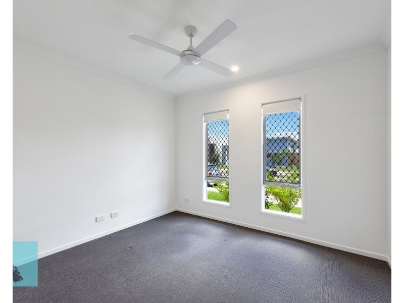 11 Beagle Street, Fitzgibbon QLD 4018