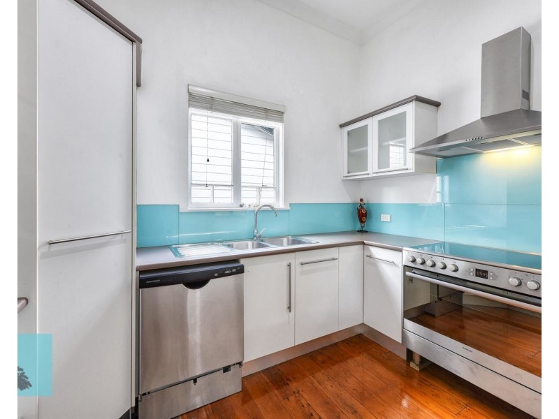 19 Laurel Street, Highgate Hill QLD 4101