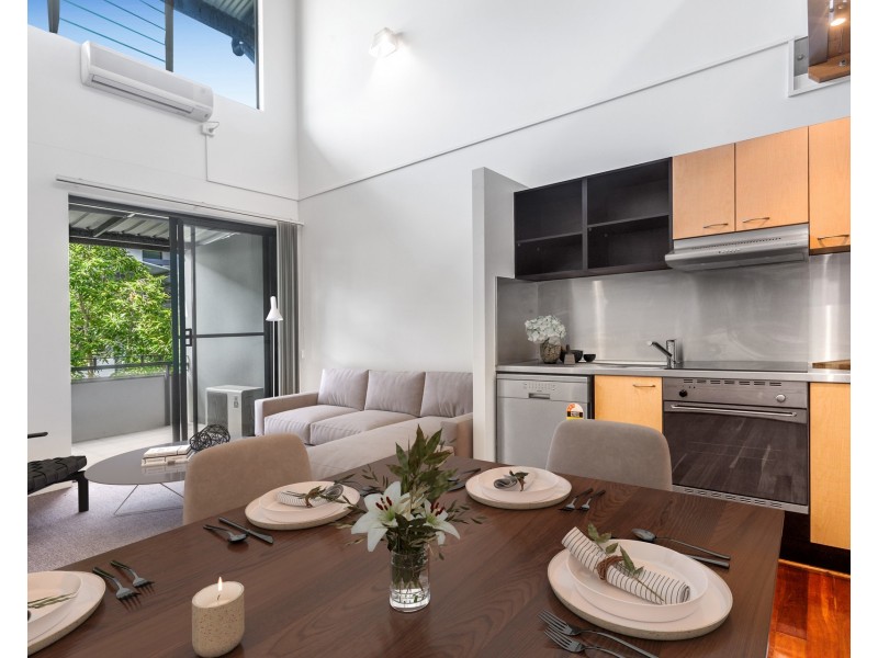 139 Commercial Road, Teneriffe QLD 4005