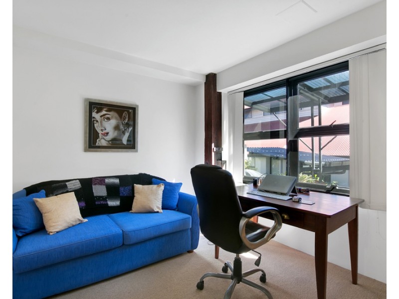 139 Commercial Road, Teneriffe QLD 4005