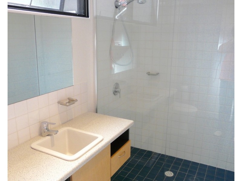 139 Commercial Road, Teneriffe QLD 4005