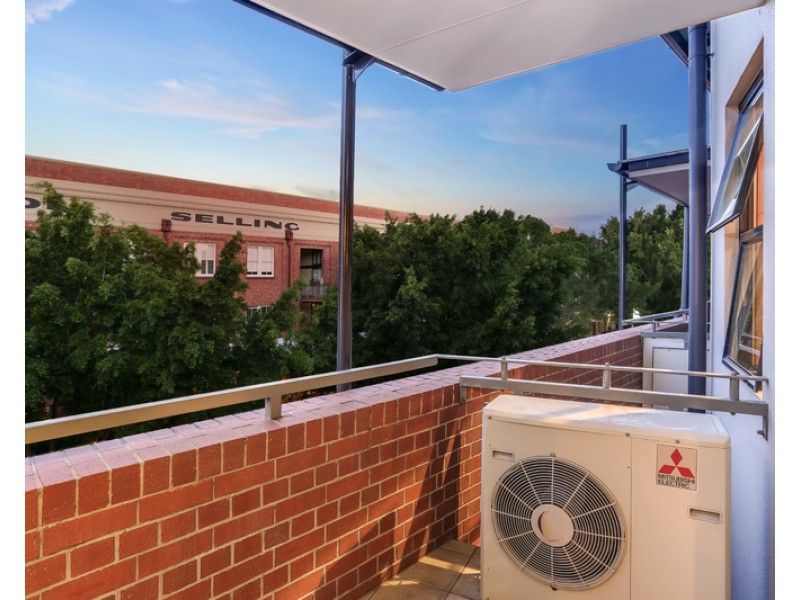 139 Commercial Road, Teneriffe QLD 4005