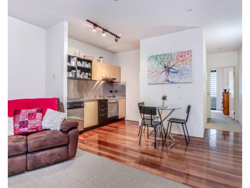 139 Commercial Road, Teneriffe QLD 4005