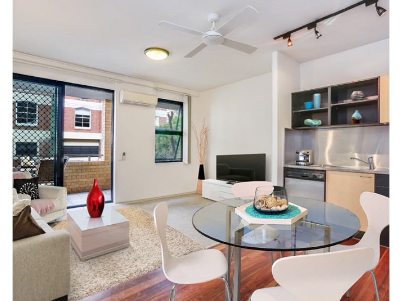 139 Commercial Road, Teneriffe QLD 4005