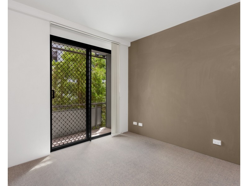 139 Commercial Road, Teneriffe QLD 4005