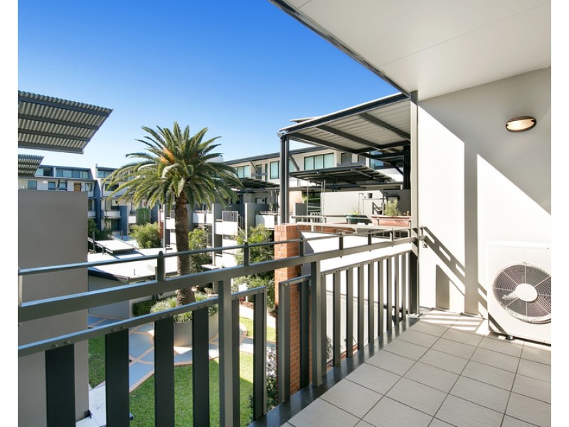 139 Commercial Road, Teneriffe QLD 4005