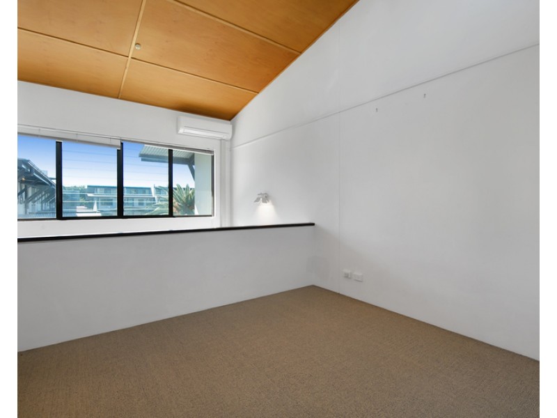 139 Commercial Road, Teneriffe QLD 4005