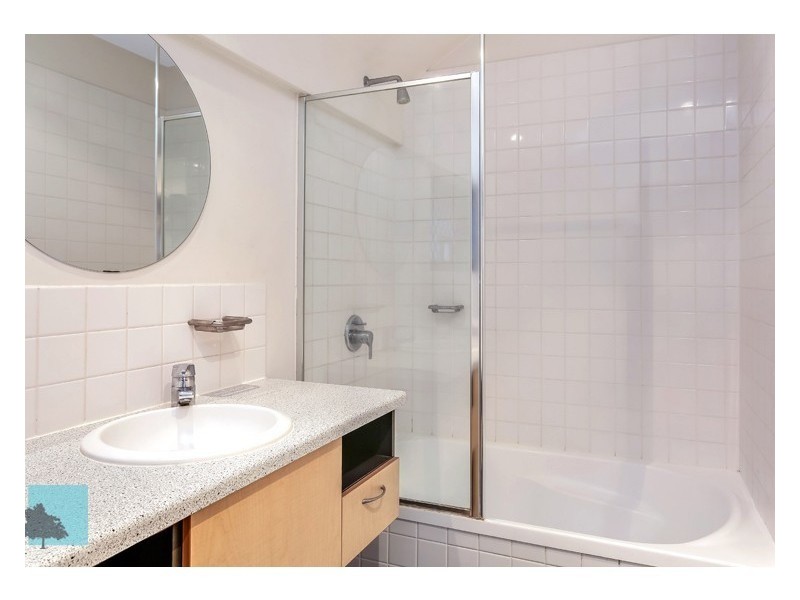 139 Commercial Road, Teneriffe QLD 4005