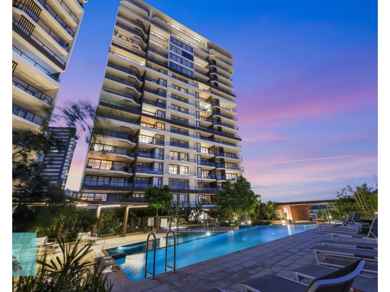 48 Skyring Terrace, Newstead QLD 4006