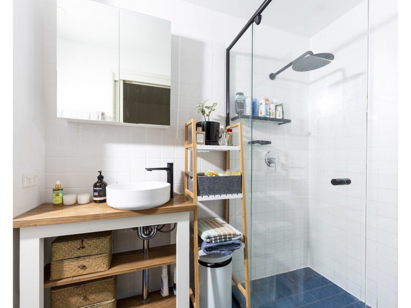 139 Commercial Road, Teneriffe QLD 4005