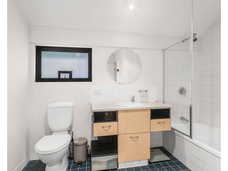 139 Commercial Road, Teneriffe QLD 4005