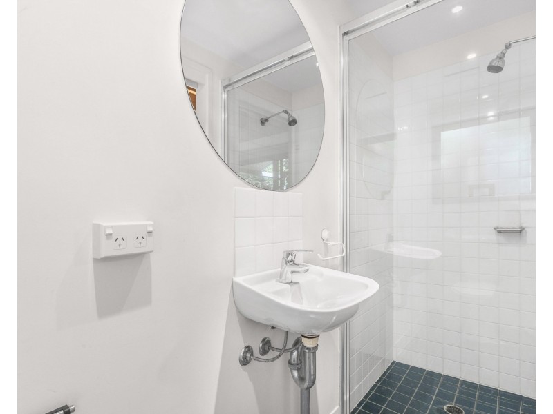 139 Commercial Road, Teneriffe QLD 4005