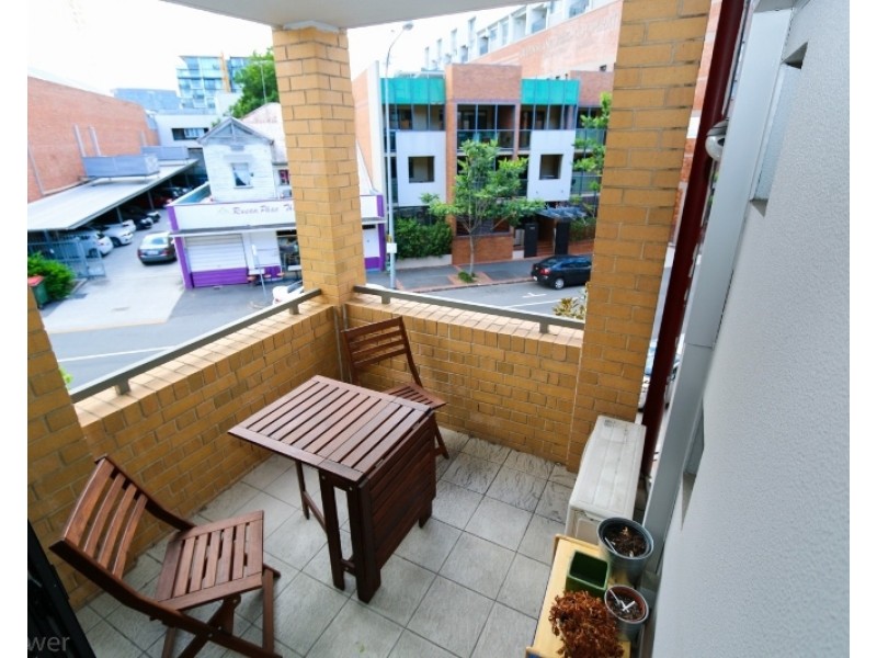 139 Commercial Road, Teneriffe QLD 4005