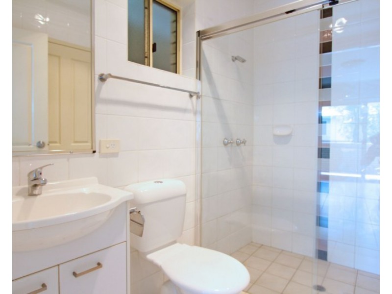 115 Nudgee Road, Hamilton QLD 4007