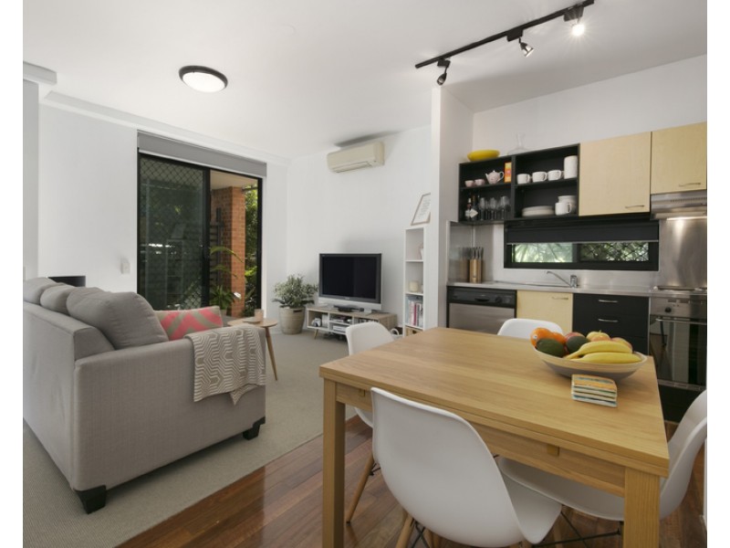 139 Commercial Road, Teneriffe QLD 4005