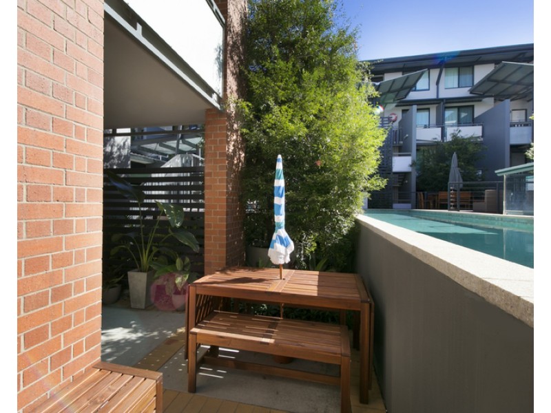 139 Commercial Road, Teneriffe QLD 4005