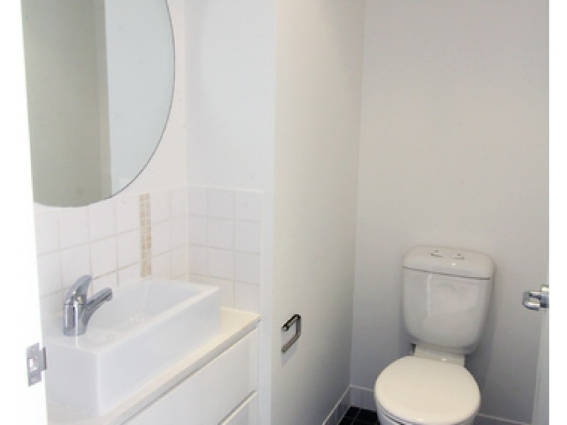 139 Commercial Road, Teneriffe QLD 4005