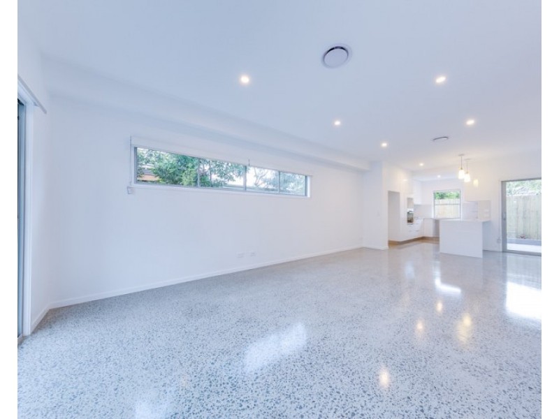 42 Halifax Street, Norman Park QLD 4170