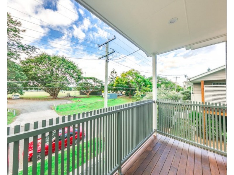 42 Halifax Street, Norman Park QLD 4170