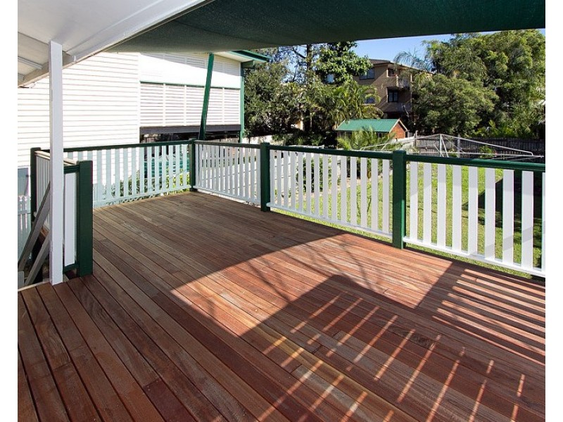 53 Baron Street, Greenslopes QLD 4120