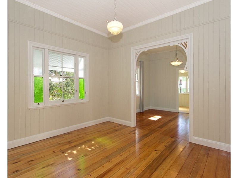 53 Baron Street, Greenslopes QLD 4120