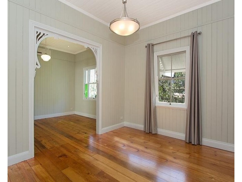 53 Baron Street, Greenslopes QLD 4120