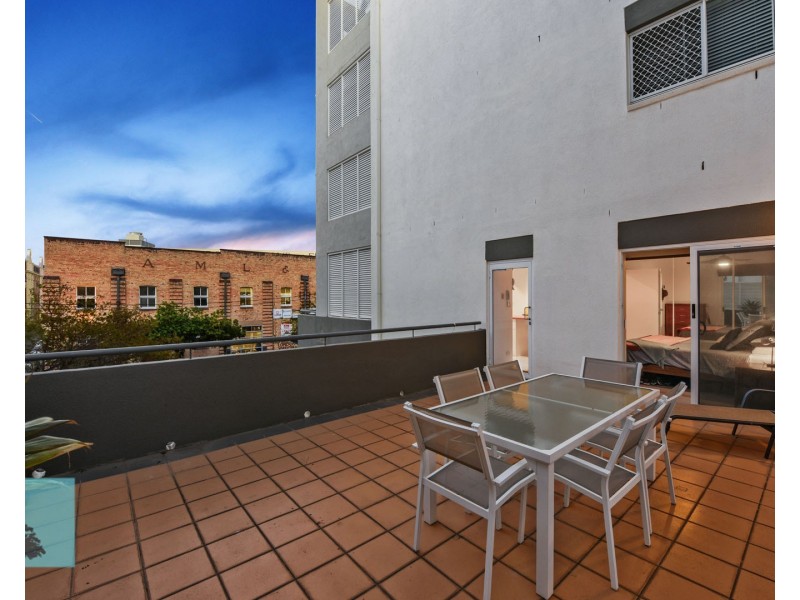 8/40 Chermside Street, Teneriffe QLD 4005
