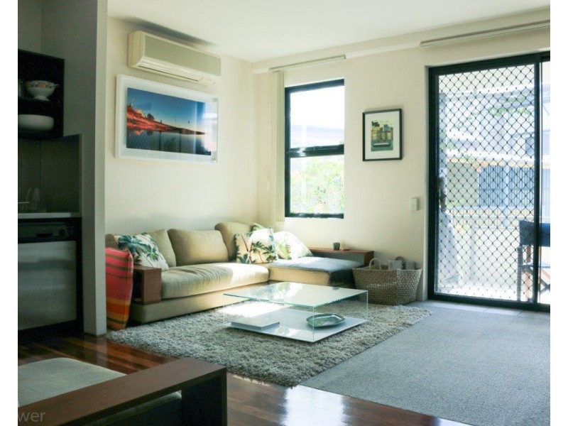 139 Commercial Road, Teneriffe QLD 4005