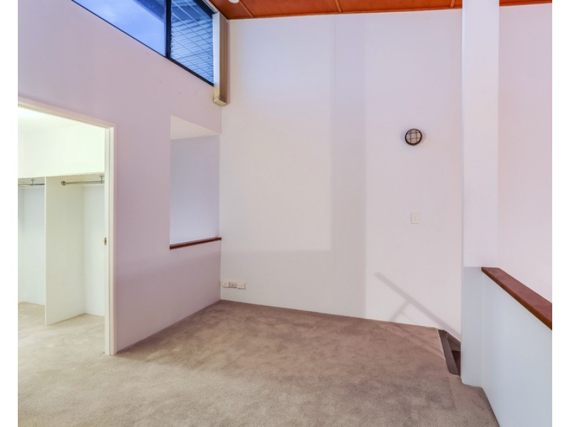 139 Commercial Road, Teneriffe QLD 4005