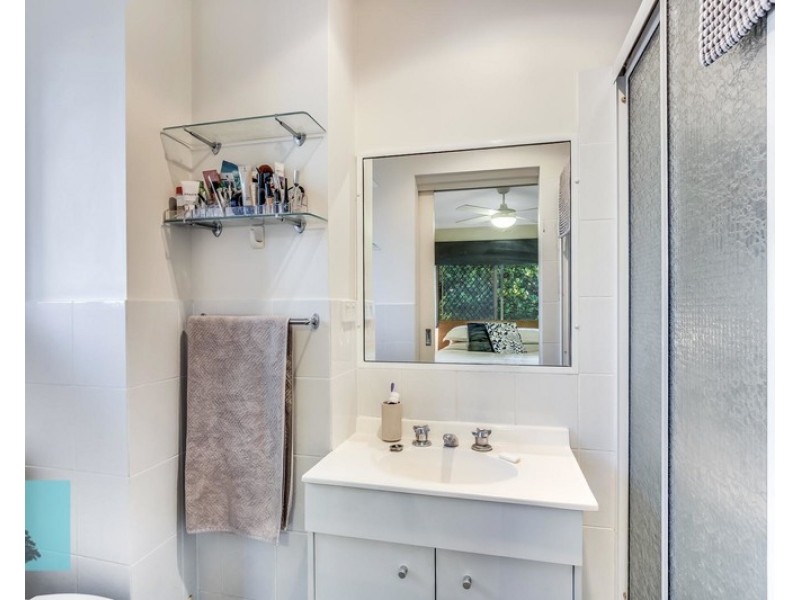 9/31 Collins Street, Clayfield QLD 4011