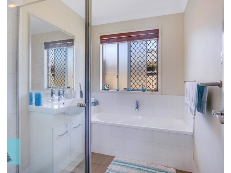 9 Pressland Street, Carseldine QLD 4034