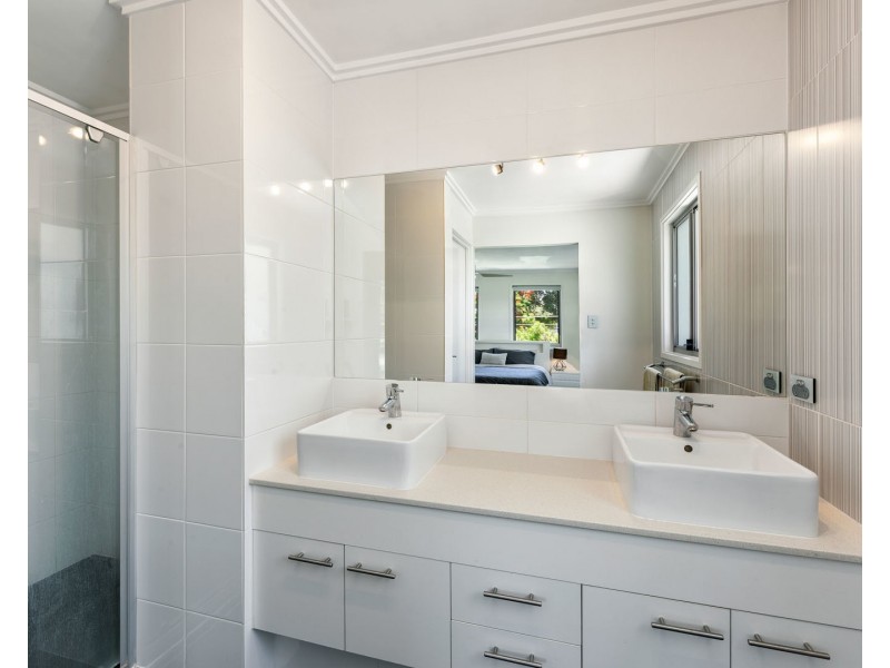 38 Halifax Street, Coorparoo QLD 4151