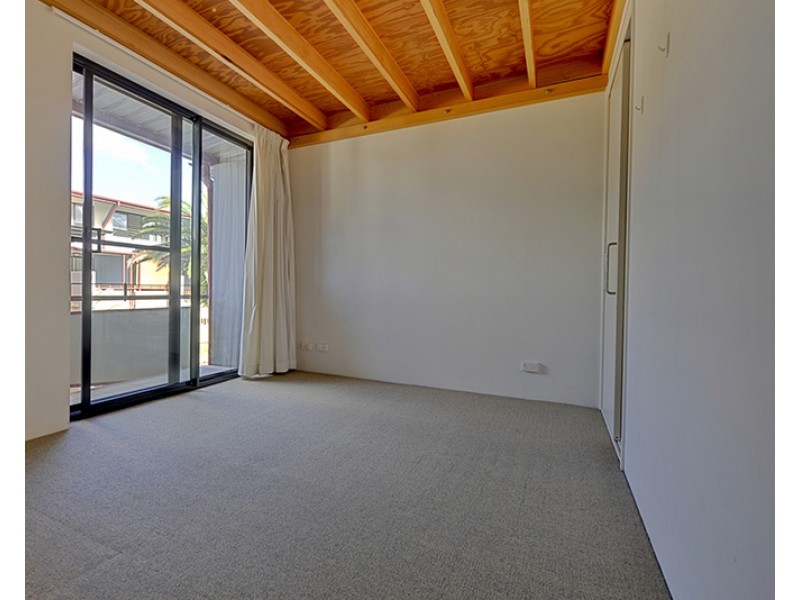 139 Commercial Road, Teneriffe QLD 4005