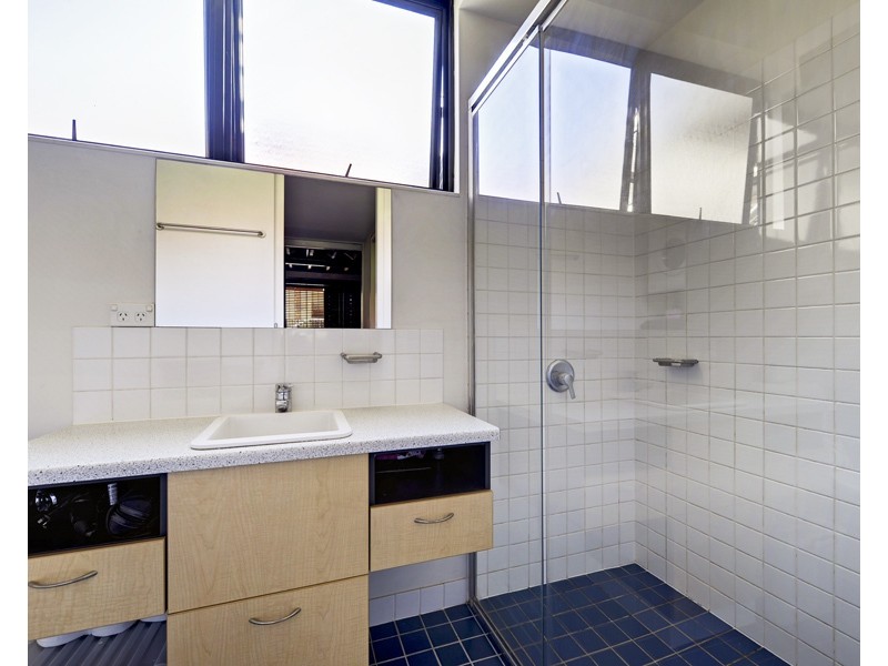 139 Commercial Road, Teneriffe QLD 4005