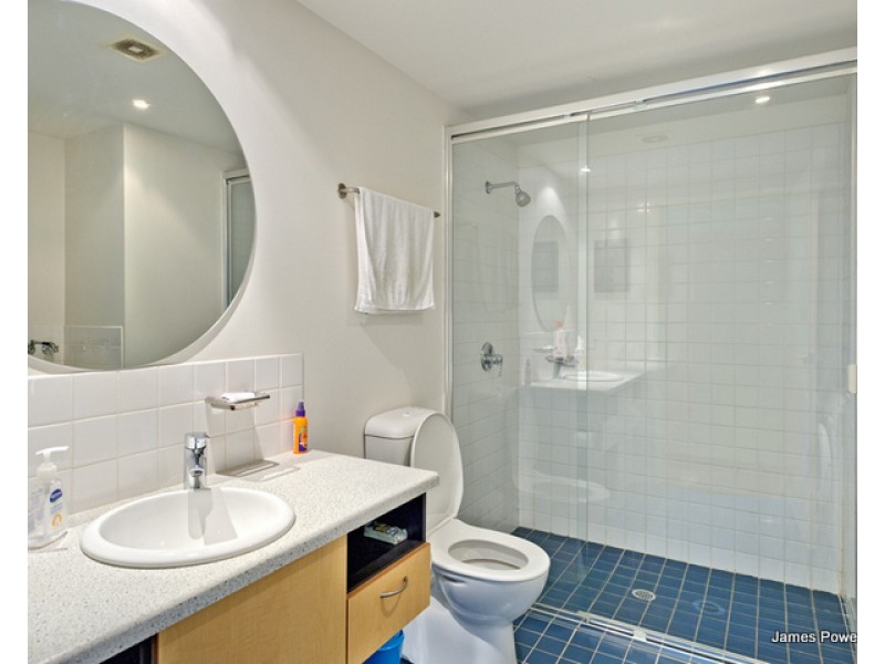 139 Commercial Road, Teneriffe QLD 4005