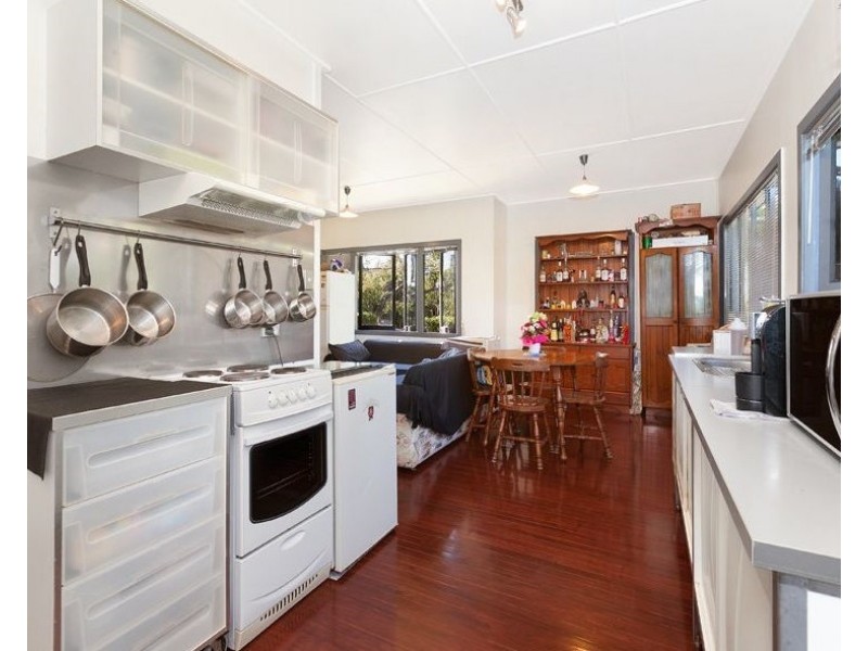 4 Beck Street, Clontarf QLD 4019