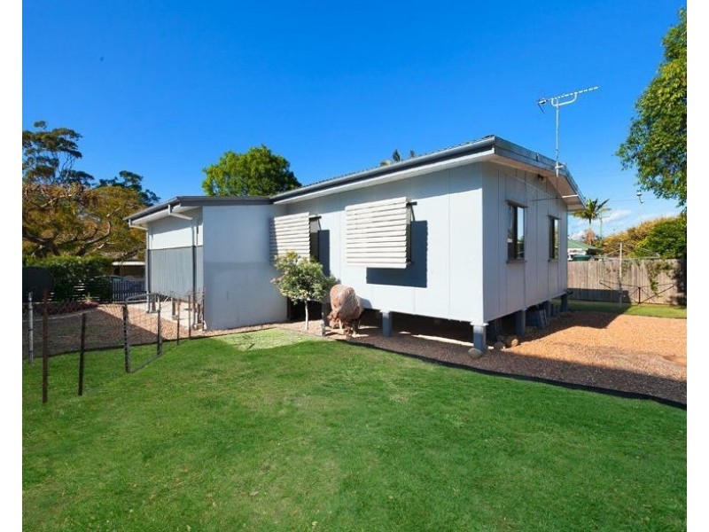 4 Beck Street, Clontarf QLD 4019