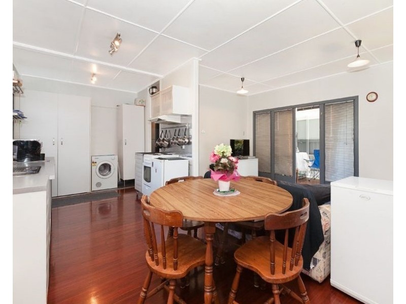 4 Beck Street, Clontarf QLD 4019