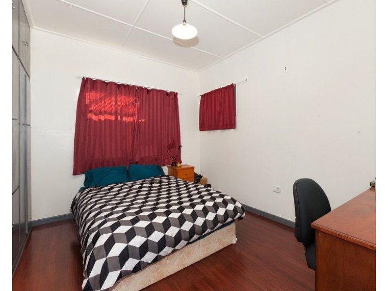 4 Beck Street, Clontarf QLD 4019