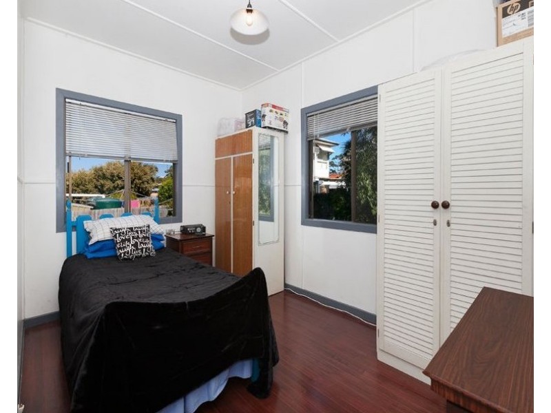 4 Beck Street, Clontarf QLD 4019