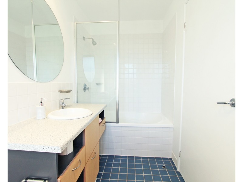 139 Commercial Road, Teneriffe QLD 4005