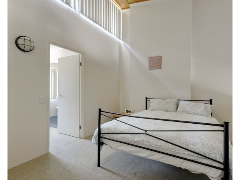 139 Commercial Road, Teneriffe QLD 4005