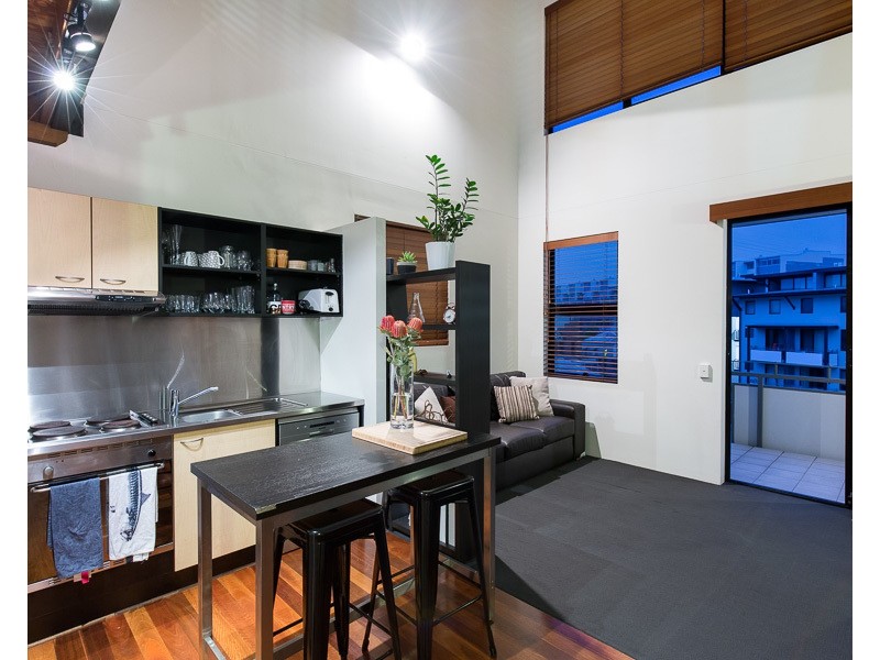 139 Commercial Road, Teneriffe QLD 4005