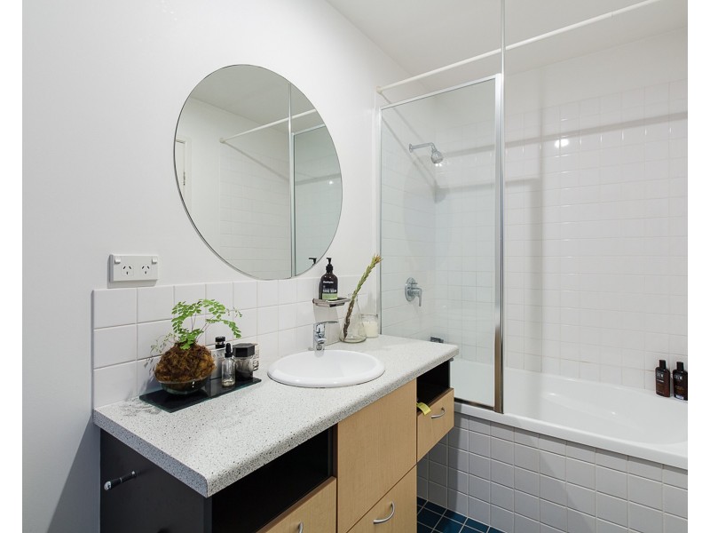 139 Commercial Road, Teneriffe QLD 4005