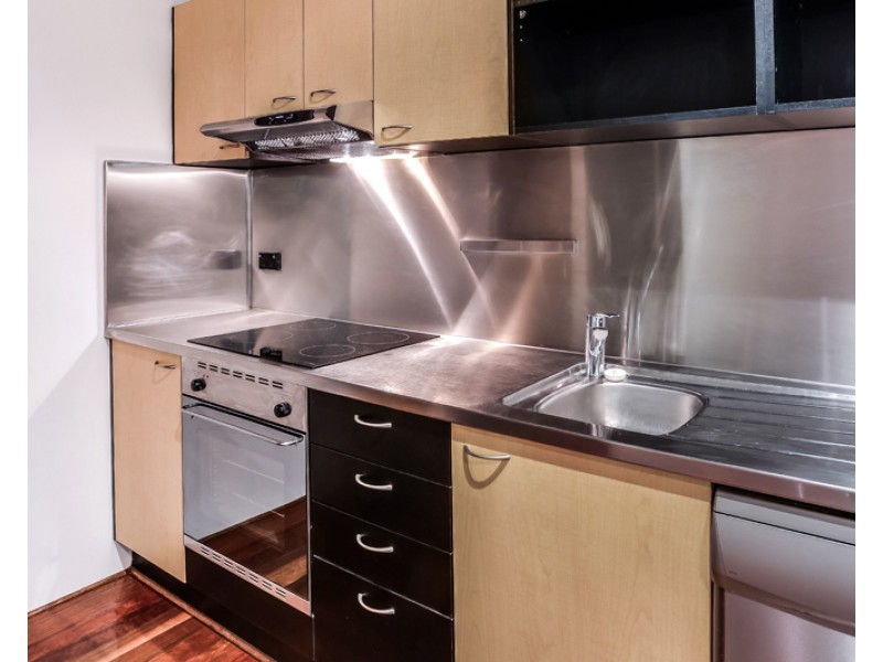 139 Commercial Road, Teneriffe QLD 4005