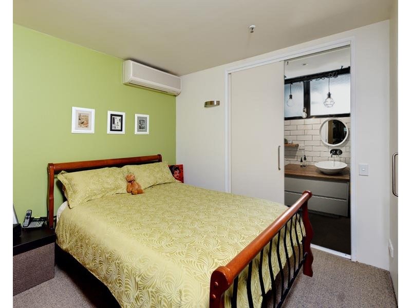 139 Commercial Road, Teneriffe QLD 4005