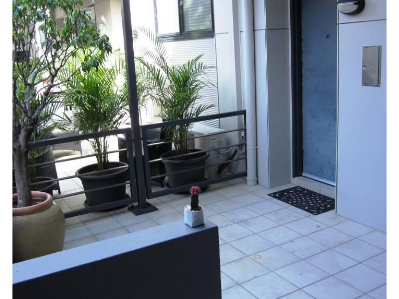 139 Commercial Road, Teneriffe QLD 4005