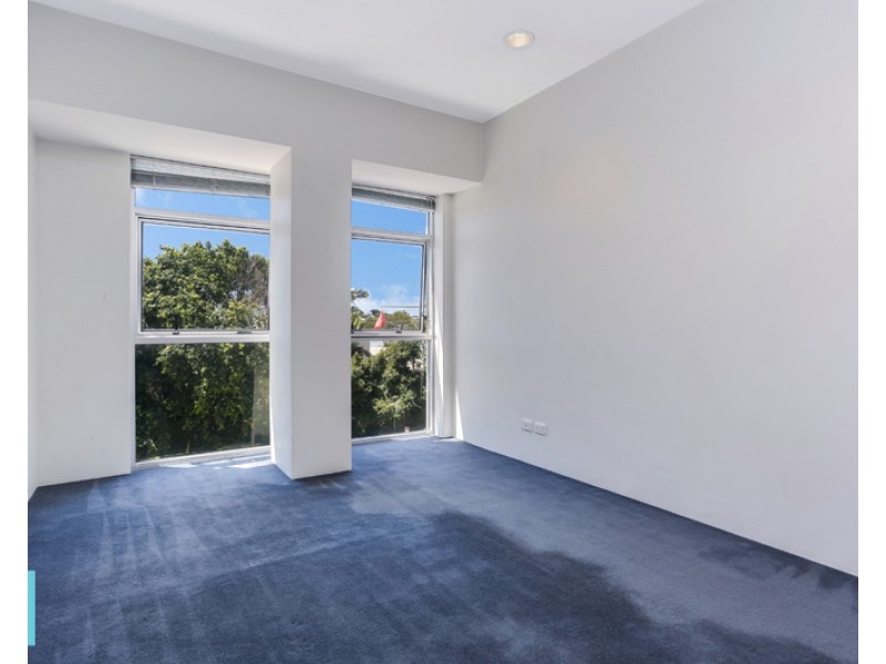 216/38 Skyring Terrace, Teneriffe QLD 4005